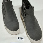 Steve Madden Womans Wedgie Size 7 Gray Suede Side Zip Wedge Sneaker Photo 0