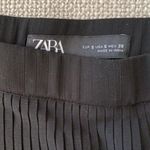 ZARA  black pleated shorts Photo 2