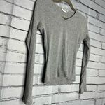 Newport News Vintage Y2K Gray Fitted Long Sleeve Ribbed Top V-Neck Shirt Size M Photo 1