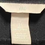 H&M  Black Deep V-Neck Short Sleeve Relaxed Fit Top Blouse Size Large Workwear Photo 2