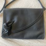 Valentino Garavani  black leather messenger bag Photo 2