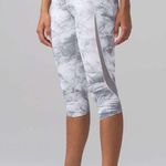 Lululemon Pace Perfect Crop 17" Breeze By White Light Cast Legging Size 10 Photo 3