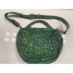 Campomaggi Edera” handbag in grass green woven leather Photo 1