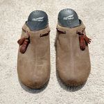 Dansko  Women's Tan/Camel Suede Leather Clogs Mules Shoes Size 8.5 Photo 0