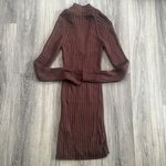 PILCRO Brown Quarter Photo 3