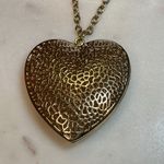 American Vintage Y2K Brass Tone Double Strand Filigree Heart Charm Necklace Photo 2