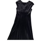 Jones Wear VINTAGE Velvet Midi Dress Photo 4
