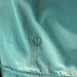 Lululemon Crop Hooded Windbreaker Emerald Kelly Green Photo 3