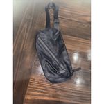 Lululemon Fast Track Belt Bag One Size NWOT Black Photo 2