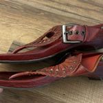 Frye Sandals Brick Red Leather Studded T-Strap Thong Women’s Photo 5