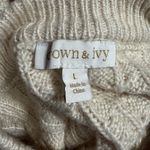 Crown & Ivy  ivory cable knit sweater sz large Photo 3