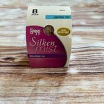 L'eggs Silken Mist Nude 94495 Control Top Ultra Sheer Tights Size Medium B Tan Photo 1