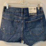 DL1961  Karlie Boyfriend short 3.5 inseam distressed blue denim/jean size 31 Photo 1