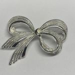 Pretty Signed Napier Women’s Costume Brooch Pin Silver Tone Photo 3