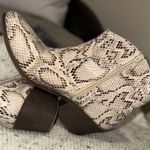 Snakeskin Fashion Cowboy Boots Ankle Booties Size 8.5 Photo 4