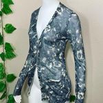 Vera Wang  Floral Gray Blue  Cardigan Blouse Photo 0