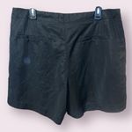 Gap  Soft Suit Pleated Shorts in Black - size 16 tall Photo 5