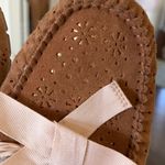 UGG  Dakota Sunshine Perforated Women’s Slipper Photo 10