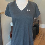 Under Armour  Women's Performance Heat Gear Gray V-Neck Tee Photo 0