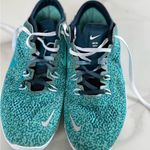 Nike  Women's Turquoise Athletic Shoes Photo 2