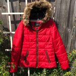 Celebrity Pink Red Puffer Jacket with Fur Hood L Juniors Photo 0