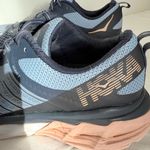 Hoka One One Arahi 3 Running Shoes Women’s Size 9.5D Blue Gray Coral Photo 3