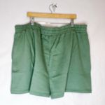 Pretty Little Thing NWT  Plus Sage Green Pocket Sweat Shorts US Size 20 Photo 2