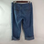 Bill Blass  32 Medium Wash Stretch Capri Jeans Photo 1