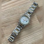 Seiko Solar Swarovski Crystals Ladies Watch Pearl Dial Two-Tone Bracelet Date Photo 5
