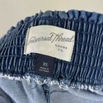 Universal Threads Universal Thread Medium Wash High Rise Paper Bag Chambray Denim Shorts Size XS Photo 3