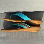 Italian Shoemakers Womens  Vale Low Wedge Thong Comfort Sandal Teal Gold Tan Sz 8 Photo 3