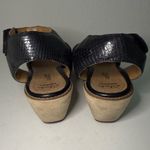 Clarks Hazelle Black Snake-Embossed Leather Wedge Comfort Sandals Size 10 Photo 3