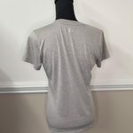 Under Armour Heatgear Light Grey Loose Fit V-neck Short Sleeve Tee Size Small Photo 1