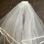 David's Bridal David’s Bridal Tulle Double Tiered Veil With Comb Photo 7