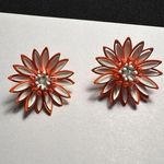 Trifari Vintage Crown Enamel Flower White & Orange Gold Tone Clip On Earrings Photo 0