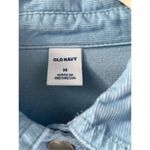 Old Navy T9  Light Blue Chambray Button Up Shirt Medium Long Sleeve Pockets Photo 1