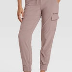 All In Motion NWT  S Women's Active Light Mid-Rise Cargo Joggers Sz S ✨ Photo 0
