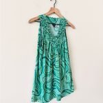 Rafaella  Ruffle Front Sleeveless Top in Green and Multi Dot Size L Photo 1