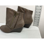 blowfish Womans Ankle Boots 9 Brown Dbl Side Zip Wedge Heel NWOT Photo 3