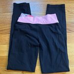 Lululemon black yoga pants with pink waistband size 4 Photo 2