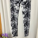Noli  Women's Black and White Palm Tree Legging Size Small Photo 6