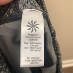 Athleta  Prisma Stride Capri, Black/Granite Grey SIZE XS Style# 983394 Photo 5