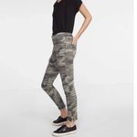 EXPRESS Jeans Ankle Jegging Faded Camo Mid-Rise 4R Photo 1