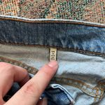 ZARA  Cropped Straight Leg Jeans Size 4 Medium Wash Distressed Ripped Capri Y2K Photo 15