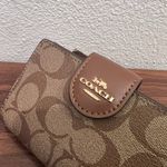 Coach Medium Corner Zip Wallet In Signature Canvas c0082 Photo 3
