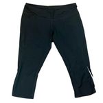 Patagonia Black Capri Athletic Tight Leggings Small Photo 0