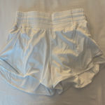 Lululemon  Hotty Hot 2.5" Shorts Lined High Rise Photo 0