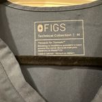 FIGS  Catarina one-pocket scrub top Charcoal Photo 7