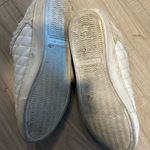 Women's White Shoes Size 7.5 Photo 2