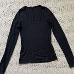 Lululemon Scoop Neck Long Sleeve TShirt Black (XSmall) Photo 0